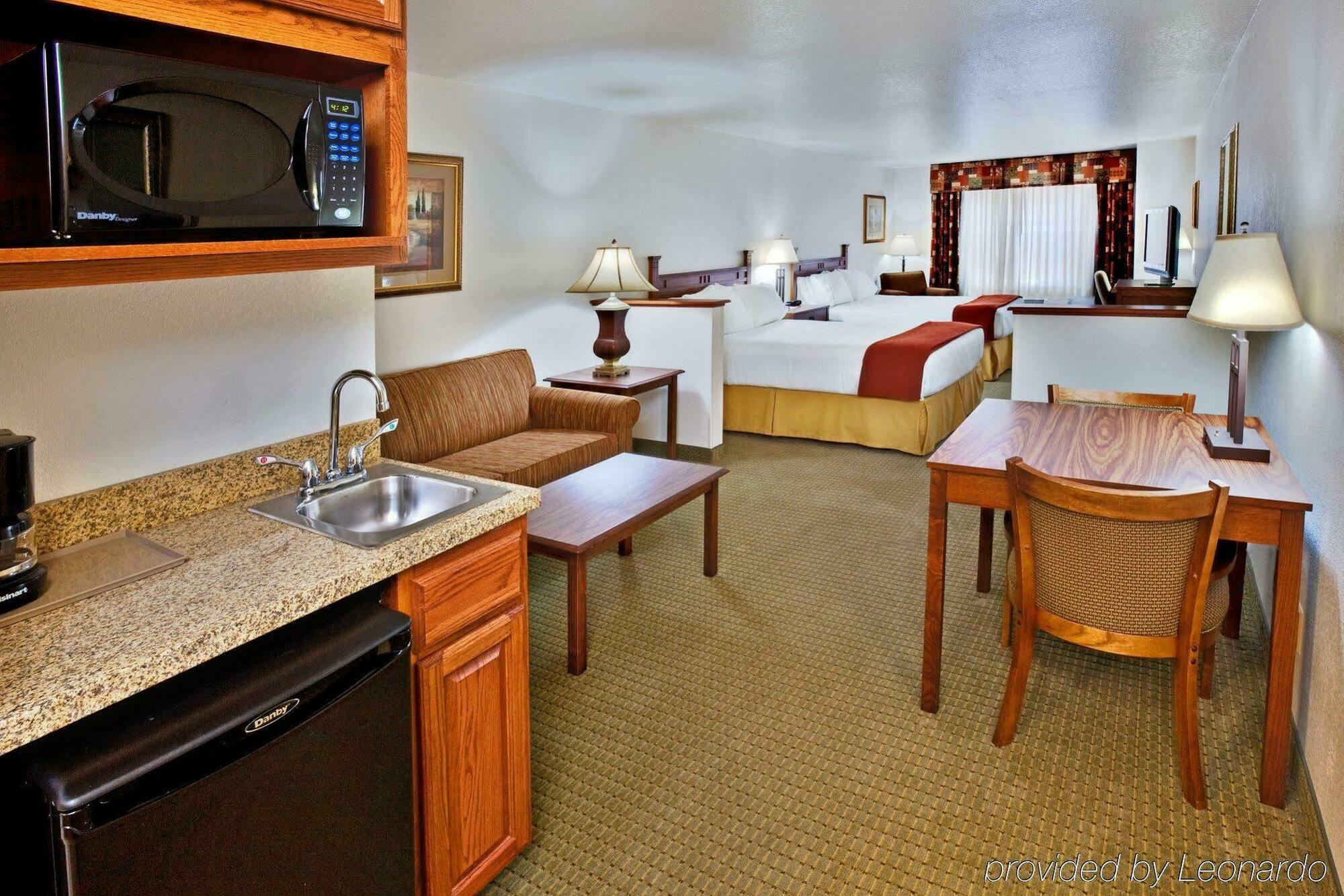 South Jacksonville Holiday Inn Express & Suites Jacksonville By Ihg מראה חיצוני תמונה