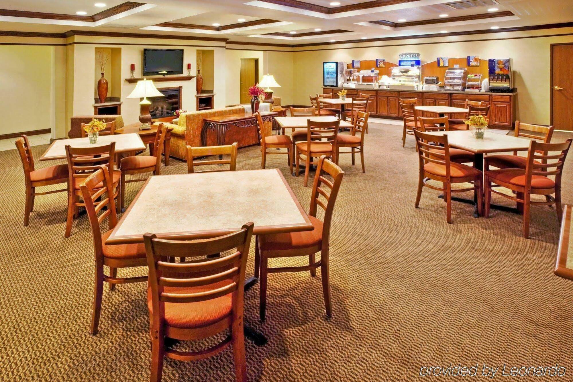 South Jacksonville Holiday Inn Express & Suites Jacksonville By Ihg מראה חיצוני תמונה